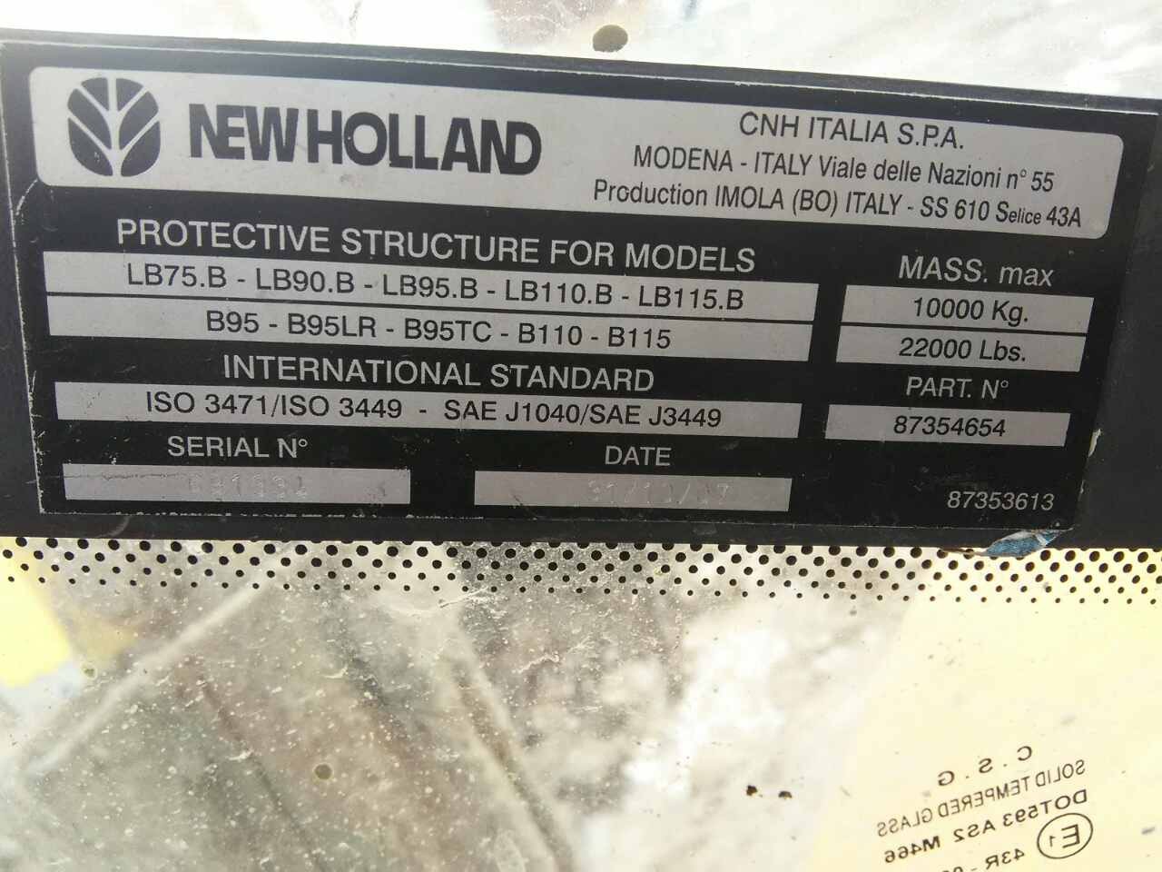 Двигатель new holland. New Holland b115b шильд. Двигатель Нью Холланд lb110 b. W110 New Holland шильда. New Holland b80b номер двигателя.